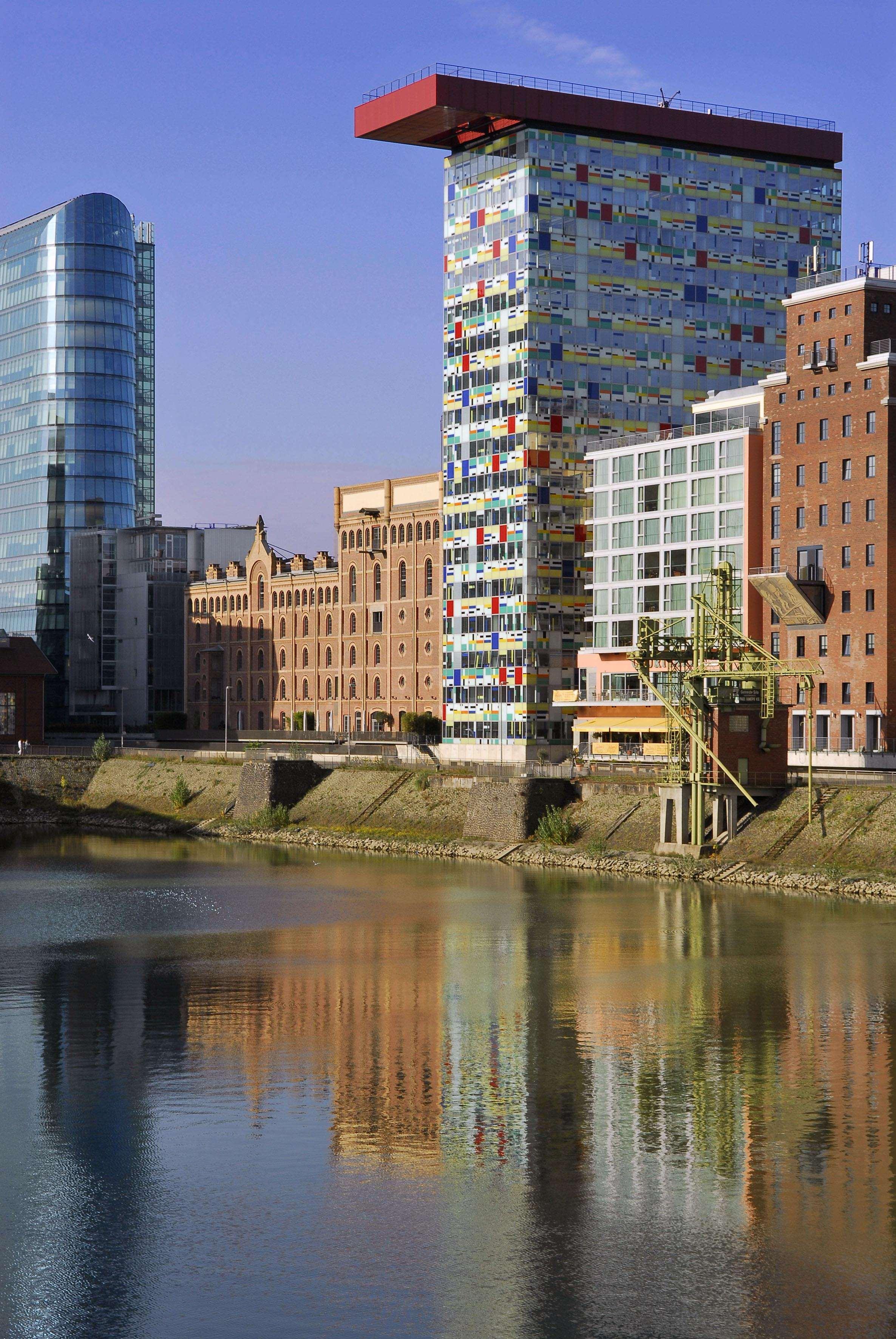 INNSiDE by Meliá Düsseldorf Hafen Exterior foto
